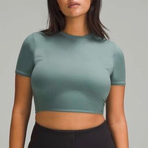 Lululemon Nulu Crewneck Cropped Shirt